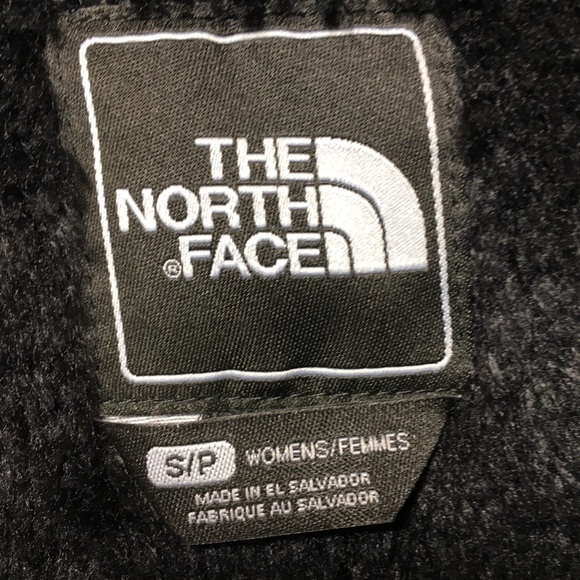 The North Face Black Furry Fleece Jacket - Picture 14 of 15